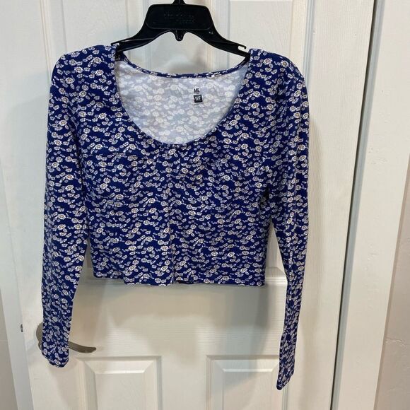Me to We Floral Crop Long Sleeve - Picture 6 of 8